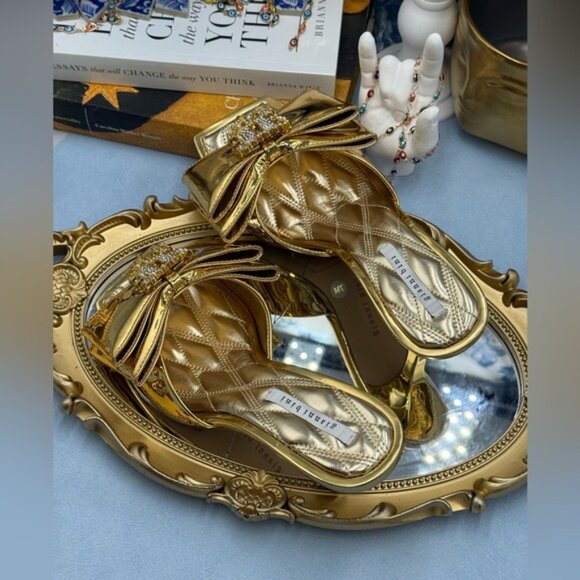 🆕 GIANNI BINI 🧿 NWOB Peeka Patent Gold Metallic Keyhole Ornament Sandal, Sz 7 - Picture 12 of 16